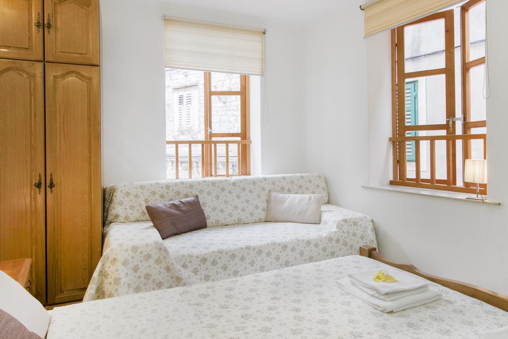 Top City Center Apartments 希贝尼克 外观 照片