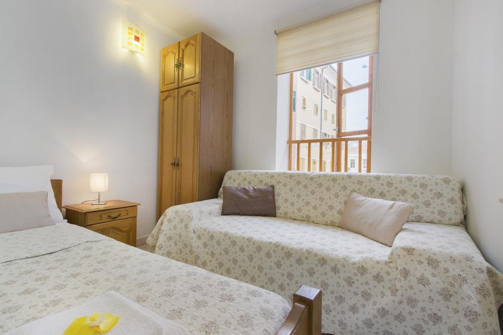 Top City Center Apartments 希贝尼克 外观 照片
