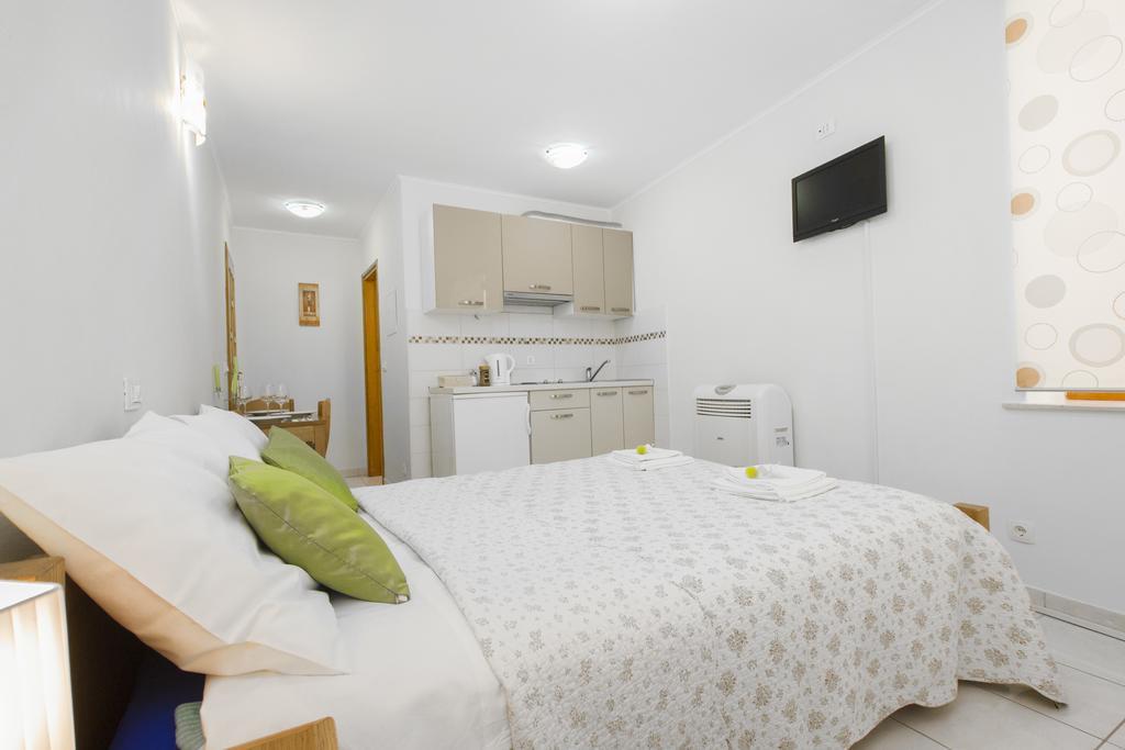Top City Center Apartments 希贝尼克 外观 照片