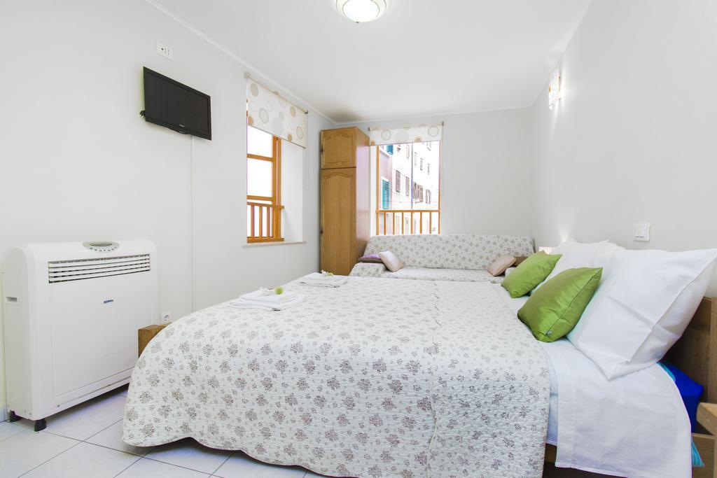 Top City Center Apartments 希贝尼克 外观 照片